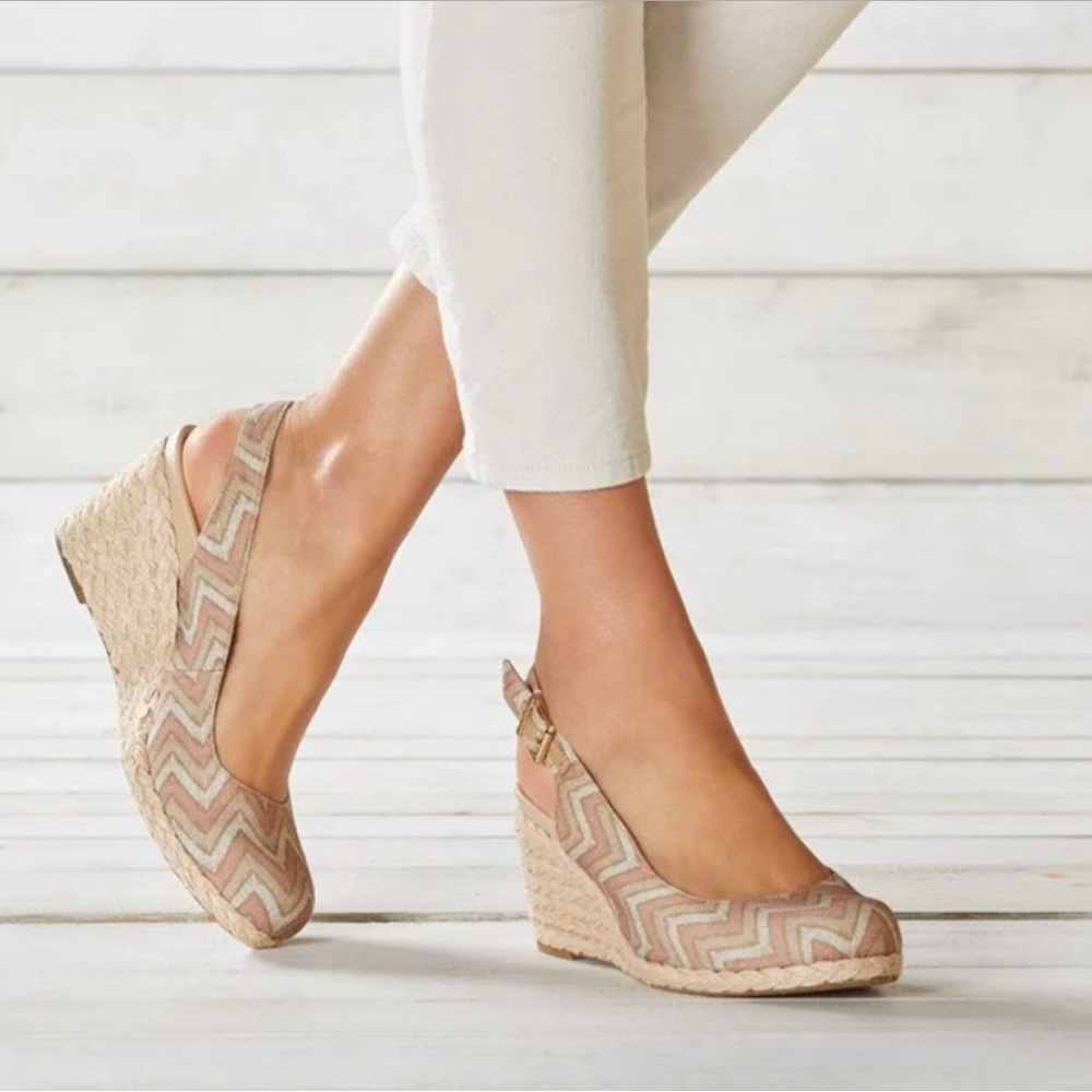 Vionic Coralina Slingback Wedge Sandal Chevron size 8.5